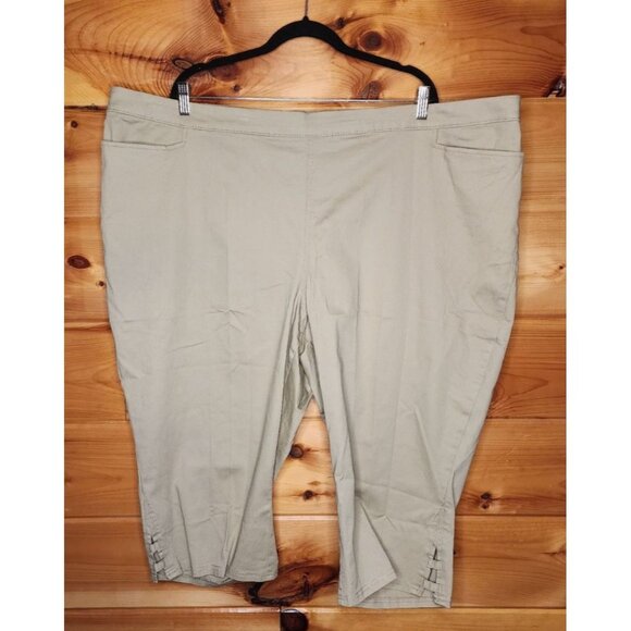 Catherines Essentials Plus Size 4X Capri Pull On With Front Pocket - Picture 1 of 10